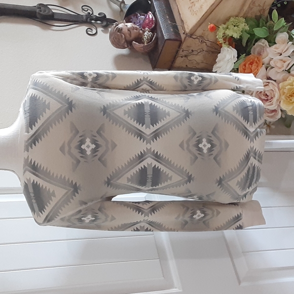 LRL, Lauren Jeans Co., SW Motif, LS Drawstring Close, Cotton Henley - Picture 4 of 11